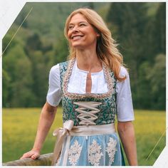 🍺 AUTHENTIC OKTOBERFEST DESIGN: Embrace the essence of Oktoberfest with our traditional dirndl dress, featuring classic polka dots patterned. Elaborate ruffled braids at the U-neckline and decorative metal hooks ensure a successful traditional look. The looped ribbon at the chest allows for a customizable fit. 🍺 HIGH-QUALITY MATERIALS: Our women's dirndl dress is crafted with 20% cotton and 80% polyester, ensuring a pleasant and high-quality touch. Specially designed with unique colors and fab Lederhosen Kids, Oktoberfest Design, German Dirndl Dress, German Dress Dirndl, Dirndl Dress, Dress Stand, Free Socks, Decorative Metal, Outfits With Hats