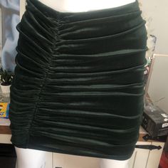 Express Nwt Super High Waisted Velvet Body Contour Ruched Side Mini Skirt Green Color Size Xs Green Ruched Stretch Skirt, Fitted Green Mini Skirt For Winter, Green Ruched Mini Skirt, High Waisted Jean Skirt, Camo Mini Skirt, Body Contour, Velvet Mini Skirt, Fit And Flare Skirt, Knee Length Skirt Pencil