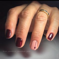 Biab Nails Short Autumn, Gel Nail Designs For Autumn, Malaga Wine Nails Design, Short Maroon Nails With Design, Deep Red Valentine Nails, Burgundy Short Nails With Design, Beige Red Nails, Red And Tan Nails, February Short Nails