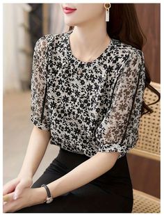 Formal Tops For Women Blouses Fashion, Formal Tops For Women, Plus Size Women Dresses, Chiffon Blouses Designs, Office Attire Women, Church Dresses For Women, Vest Outfits For Women, Petite Midi Dress, Blouse Elegant