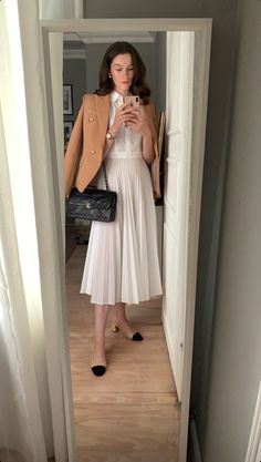 Work Outfits Office, Rok Outfit, High Waisted Dress, Outfit Elegantes, Style Désinvolte Chic, High Waisted Dress Pants, Waisted Dress, Summer Office, Business Outfits Women