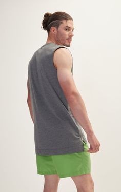 Elevate your summer wardrobe with our Men's Zero Sleeve Cotton T-Shirt. Crafted from soft, breathable cotton, this sleeveless tee is perfect for keeping cool on hot days. Its relaxed fit and classic crew neckline ensure comfort and versatility, making it ideal for everything from workouts to casual outings. Pair it with shorts or jeans for a laid-back look that doesn't compromise on style. SIZE + FIT Tailored fit, to find your correct size use the ''what's my size '' button. COMPOSITION 100% Cotton Made in Turkey CARE Machine wash cold with similar colors STYLE #: 8213