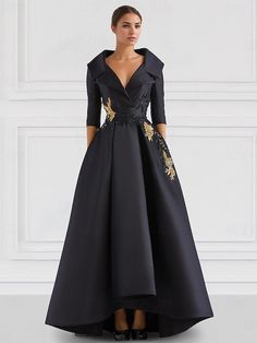 Edward Arsouni, Gaun Fashion, Evening Dresses Online, Chique Outfits, Cheap Evening Dresses, Dresses Formal Elegant, Dresses Simple, Evening Gowns Elegant, 2024 Wedding