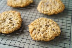 several cookies cooling on a wire rack