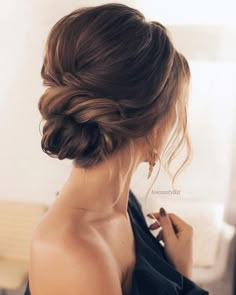 Sanggul Modern, Hairstyle Inspiration, Updos For Medium Length Hair, Wedding Hair Inspiration, Low Bun, Wedding Hairstyle, فستان سهرة