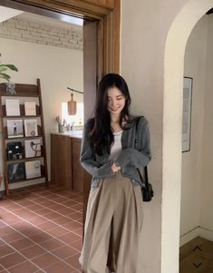 대학생 스타일, Style Korea, Korea Fashion, How To Pose, Teen Fashion Outfits