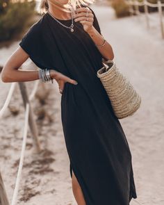 The Dark Long T-shirt Dress – MIKUTA T Shirt Midi Dress, Batwing Dress, Open Sleeves, Mode Boho, Open Sleeve, Mode Inspo, Vestido Casual, Long Tshirt, Mongolia