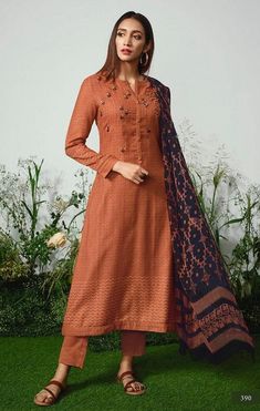 Print With Embroidery, Indian Designer Suits, Salwar Suits Online, Long Kurti Designs, Indian Suits, Fancy Dress Design, Salwar Kameez Designs, Ethnic Dress