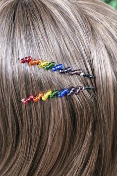 Pride Hair, Hair Pins Diy, Climbing Earrings, Pride Jewelry, Dreadlock Jewelry, Beaded Hair Pins, Pride Jewellery, Braid Jewelry