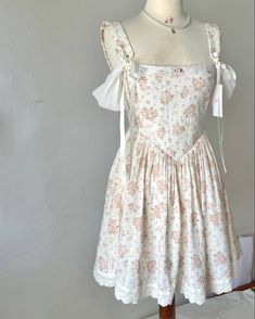 Coquette Sewing, Preppy Chic Outfits, Edgy Dress, Feminine Outfit, Lulu Dresses, Really Cute Outfits, Fancy Outfits, Professional Outfits, Cute Fashion