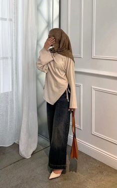 Brunch Outfit Hijab, Hijab Classy Outfits, Hijabi Winter Outfits Casual, Modest Night Out Outfit, Hijabi Birthday Outfit, Classy Hijab Outfits, Urban Modesty, Modest Business Casual