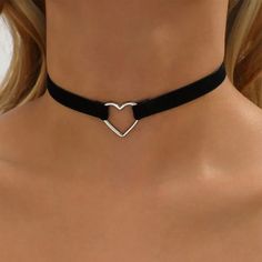 This Item Is Super Cute And Trendy! Looks Great With Any Outfit. Bundle And Save Dragon Drawings, Ribbon Choker, Pendant Choker Necklace, Black Velvet Choker, Love Pendant, Pendant Choker, Mens Jewelry Necklace, Packaging Gift