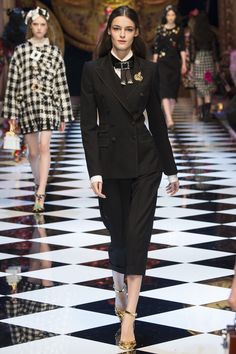 Dolce Camille Hurel, Dolce And Gabbana Runway, Stephane Rolland, Fall Fashion 2016, Power Dressing, Dries Van Noten, Donna Karan, 2016 Fashion