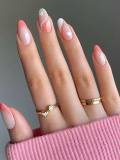 Salmon Pink Nail Designs, Nails Inspiration Coral, Coral Design Nails, Coral Prom Nails, Salmon Nails Designs, Coral Pink Nails Designs, Coral Tip Nails, White And Coral Nails, Salmon Nails Coral