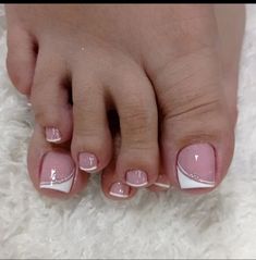 Cute Toenail Designs French Tips, Graduation Pedicure Ideas, French Feet Nails, French Tip Toenails With Design, Toe Nail French Tip Designs, French Toe Nails With Design, Toe Designs Pedicure Simple, Pink French Pedicure Toenails, Pedicure Designs Toenails Simple