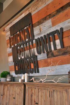 a wooden wall with the words country community church on it