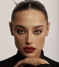 Red Lips Makeup Look, Red Lipstick Makeup, Hello People, Red Lip Makeup, Red Makeup, Dope Makeup, Glamour Makeup