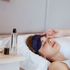 [description] Deeply restorative, this fine aromatic mist blends carefully selected essential oils to lift your spirits, clear your mind, calm your senses, and ease stress. Key Ingredients- Bergamot oil - Elevates mood and calms stress. Lavender - Relaxes, deepens sleep, helps you stay asleep longer.Geranium - Helps to slow heart rate and reduce body tension, Amyris oil - Improves sleep quality. Roman Chamomile - A hypnotic effect that works to lengthen sleep.Made with premium grade natural essential oils and vegetable sourced alcohol. Olverum (meaning ‘true oil’) is a multi award winning British wellbeing brand know for using the most exceptional ingredients to restore mind, body, and skin. Ideal for all skin types. Vegan, Sustainable, Sulphates and Paraben free, all Natural. 50ml spray [ Stages Of Sleep, Pillow Mist, Roman Chamomile, Bergamot Oil, Healthier Skin, Beyond Beauty, Sleep Cycle, Clear Your Mind, Improve Sleep Quality