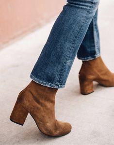 Velvet Ankle Boots Outfit, Tan Suede Boots Outfit Ankle Booties, Tan Suede Boots Outfit, Suede Ankle Boots Outfit, Boots Outfit For Women, Best Barefoot Shoes, Womens Biker Boots, Tan Suede Boots