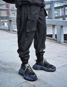 Balenciaga Triple S Street Style, Balenciaga Triple S Outfit Men, Balenciaga Outfit Men, Balenciaga Triple S Outfit, Triple S Outfit, Tenis Balenciaga, Balenciaga Triple S Black, Balenciaga Outfit, Sneakers Box