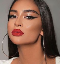 Red Makeup Looks, Maybelline Color Sensational Lipstick, Red Lips Makeup Look, Red Lipstick Makeup, Red Lip Makeup, Fall Makeup Looks, Red Makeup, Glam Makeup Look, Beautiful Eye Makeup