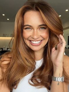 17 Gorgeous Dark Fall Hair Color Ideas Fall Hair Dye, Light Auburn Hair, Cowboy Copper, Dark Fall Hair, Rambut Brunette, Ginger Hair Color, Hair Color Auburn, Penteado Cabelo Curto, Auburn Hair