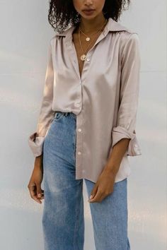 Satin Shirt Outfit Ideas, Silk Top Outfit, Satin Shirt Outfit, Silk Shirt Outfit, Top Outfit Ideas, Styled By, Shirt Outfit Ideas, Tops Outfit, Tan Silk