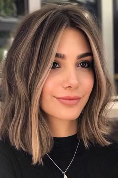 What Is Balayage Hair And Best Ideas To Go For | LoveHairStyles Brown Hair Balayage, Shoulder Length Hair Cuts, Short Hair Balayage, Haircuts Straight Hair, Hair Color Balayage, Hair Inspo Color, Shoulder Length Hair, Length Hair