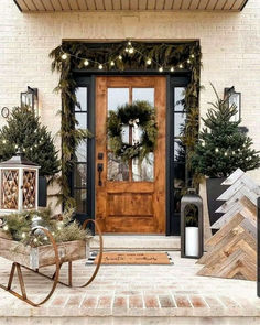 Holiday Lights Cozy Outfits Christmas Decor Modern Design Bright Lights DIY Christmas Baking Inspo Baking Ideas Christmas Cookies Christmas Outfits Nails Inspo Christmas Entry, Front Porch Christmas Decor Ideas, Porch Christmas Decor Ideas, Porch Christmas Decor, Front Porch Christmas, Christmas Decor Ideas Diy, Christmas Front Porch, Christmas Porch Decor, Decor Ideas Diy