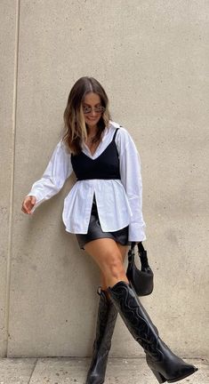 Oversized Shirt Outfit, Outfit Botas, Ny Outfits, Looks Country, Chique Outfits, Looks Street Style, Looks Black, Street Outfit, Mode Inspiration