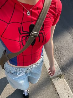 Spider Man Girl Aesthetic, Spider Man Outfits Woman, Spider Man T Shirt, Spider Man Halloween, Spiderman Girl, Spiderman Gifts, Spiderman Shirt, Spiderman Theme