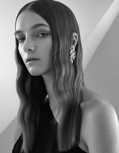 Editorial Make-up, Hair Editorial, Journal December, Runway Hair, Mode Editorials, Editorial Hair, Photography Inspiration Portrait, Sleek Hairstyles