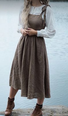 Cottagecore Wardrobe, Linen Maxi Dress, Pinafore Dress, Inspiration Mode, Fashion Mode, Looks Vintage, Sewing Clothes, Modest Outfits