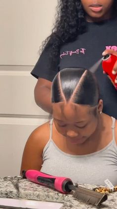 I thought she was like a 5th grader until she stood up @alluredbyalex 3D Pony 😍🔥 #ponytail #hairextensions #fyp #foryou #reels #hairstylist #tallahasseehairstylist #orlandohairstylist #atlhair #nolahairstylist #jaxhairstylist #dmvhairstylist #chicagohairstylist #mua | Wig Tutorials | Wig Tutorials · Original audio Natural Bun Hairstyles, Wig Tutorials, Quick Curly Hairstyles, Sleek Braided Ponytail, Barbie Ponytail, Nicki Minaj Barbie, Natural Hair Bun Styles, Braided Hairdo