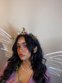 Fairy Makeup And Hair, Fairy Halloween Makeup Easy, Fairy Face Makeup, Fairy Halloween Hairstyles, Fairy Hair Halloween, Dark Fairy Costume Makeup, Fairy Costume Easy, Fairy Hair Ideas