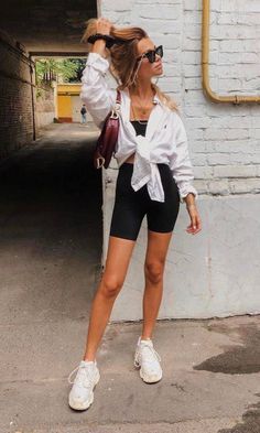 Roadtrip Outfits, Hipster Style Outfits, Outfits Leggins, Classic Outfits For Women, Best City, Summer Fashion Outfits, Classic Outfits, Summer Day