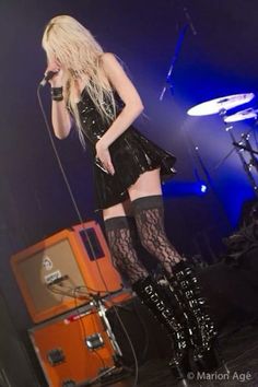 taylor momsen Taylor Momsen Outfits, Folk Punk, Vibe Board, Rock Princess, Taylor Momsen