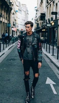 24+ Ideas fashion street male all black #fashion All Black Street Style, Black Street Style, All Black Outfits For Women, Black Mode, Hipster Looks, Mens Fashion Edgy, Mens Fashion Smart, Mens Fashion Rugged, Hipster Mens Fashion