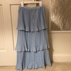 Gorgeous Sky Blue Midi Skirt From Idem Ditto!Perfect To Pair With A White Shirt, Casual Or Dressy! Great For Brunches, Picnics, A Summery Outdoors Look! {Small, Non-Elastic So Size 2 Or 4} Blue Pleated Midi-length Skirt, Light Blue Tiered Skirt With Lining, Spring Blue High Waist Pleated Skirt, Blue High Waist Pleated Skirt For Spring, Spring Blue Pleated Midi Skirt, Spring Blue Midi Pleated Skirt, High Waist Blue Pleated Skirt For Spring, Blue Midi Length Pleated Skirt For Summer, Blue Pleated Midi Skirt Bottoms