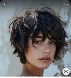 Pixie Cut Long Face, Wavy Layered Bob, Short Wavy Hair With Bangs, Short French Bob, Wavy Pixie Haircut, Kort Bob, Hairstyle Long, Hair With Layers