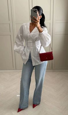 White Fitted Shirt Outfit, Hijabi Winter, Cute Professional Outfits, Trendy Outfit Ideas, Cute Modest Outfits, Stylish Work Attire, Effortlessly Chic Outfits, Fall Outfit Ideas, Looks Street Style