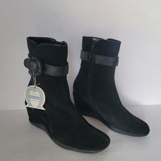 Size: 8.5m Color: Black Etienne Aigner Eve 21269001 Black Suede Wedge Boots With Side Zipper. Condition: Excellent. Never Worn Etienne Aigner, Suede Wedges, Wedge Boots, Black Suede, Side Zipper, Bootie Boots, Ankle Boots, Wedges, Women Shoes