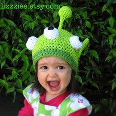 Toy Story Alien Crochet Hat Pattern PDF  fun hat with by lizzziee, $3.99 Alien Crochet, Alien Hat, Monster Alien, Hat With Braids, Crochet Pour Halloween, Crochet Hats For Boys, Alien Monster, Monster Hat, Beanie Hat Pattern