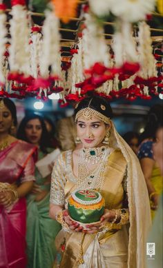 #bride #goldsareewedding #wedding #brideessentials Telugu Bride Photoshoot, Telugu Wedding Bride, Gold Saree Bridal Look, Telugu Bride Look, Telugu Engagement Bride, South Indian Bride Saree Telugu Wedding, Telugu Wedding Saree, Telugu Bride Saree, Golden Saree Bride