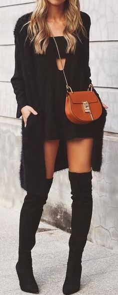 75 Fall Outfits to Try Right Now - Page 3 of 3 - Wachabuy Thigh High Boots Outfit, High Boots Outfit, Street Style Fall Outfits, Black Tees, Blazer Outfit, Eve Outfit, Elegante Casual, New Years Eve Outfits