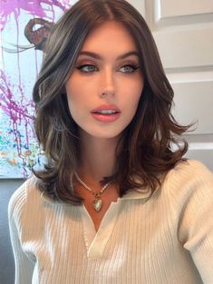 Hair Layers Short Shoulder Length, Haircut Ideas For Short Hair Layers, 2023 Shoulder Length Hairstyles, Short Hair In Layers Shoulder Length, Haircut To Shoulder, 2 Layer Haircut Short, Long Layers Short Length Hair, Shoulder Cut Hairstyles, Below Shoulder Length Haircut