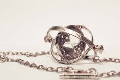 NWLD Time Turner Necklace, Time Turner, Harry Potter Love, Harry Potter Obsession, Harry Potter Series, Harry Potter World, Geek Chic, All That Glitters, Hermione Granger