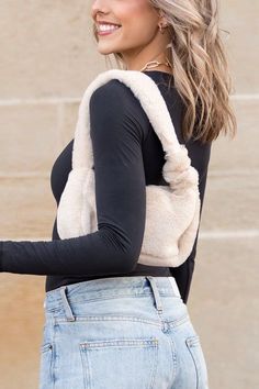 Izzie Plush Shoulder Bag, #Bestsellingproducts #Handbags Trendy Belts, Open Main, Practical Bag, Sweater Collection, Vegan Fashion, Eco Friendly Fashion, Inspiration Style