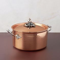 Opus Cupra hammered copper  with stainless steel lining and decorated silver-plated lid knob finial from Ruffoni Pasta Strainer, Boiling Pasta, How To Thicken Sauce, How To Polish Copper, Electric Cooktop, Italian Cooking