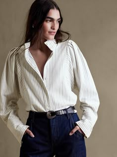 Saw this on Banana Republic: Blouse Outfit Work, Cap Sleeves Blouse, Feminine Blouses, Pleated Shirt, Pleated Sleeves, Crochet Mini Dress, Work Tops, Cotton Blouse, Blouse Outfit